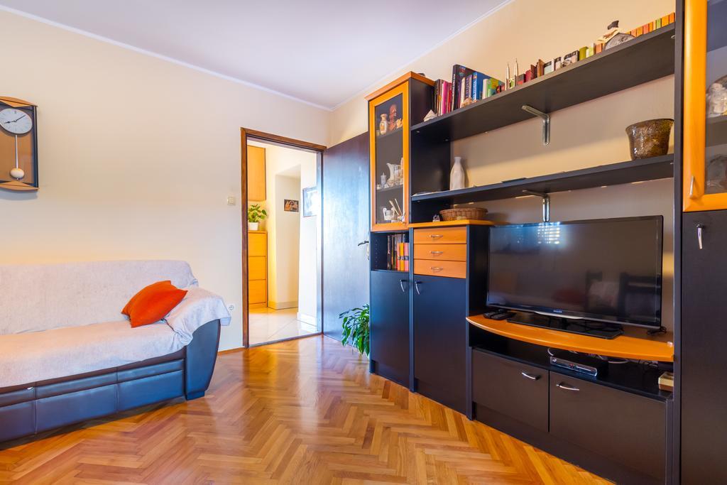 Apartment Manzoni มาลินสกา ภายนอก รูปภาพ