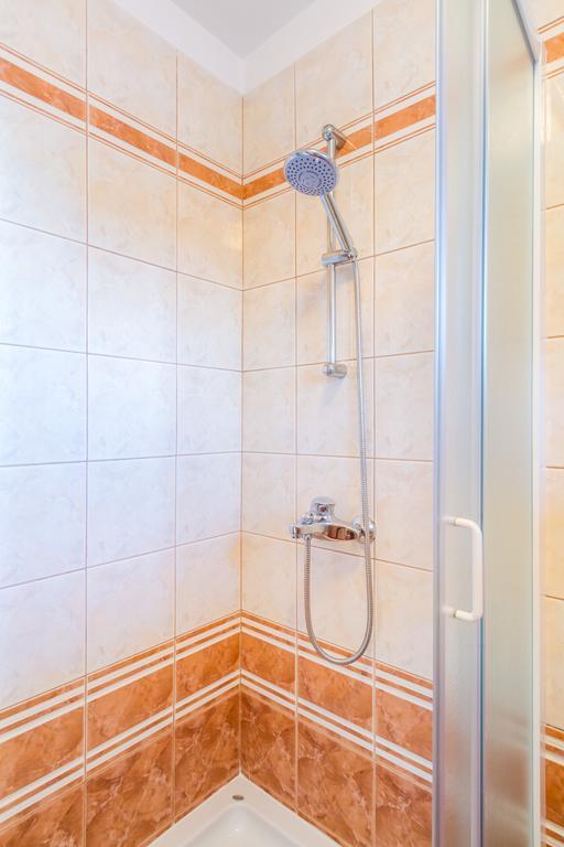 Apartment Manzoni มาลินสกา ภายนอก รูปภาพ