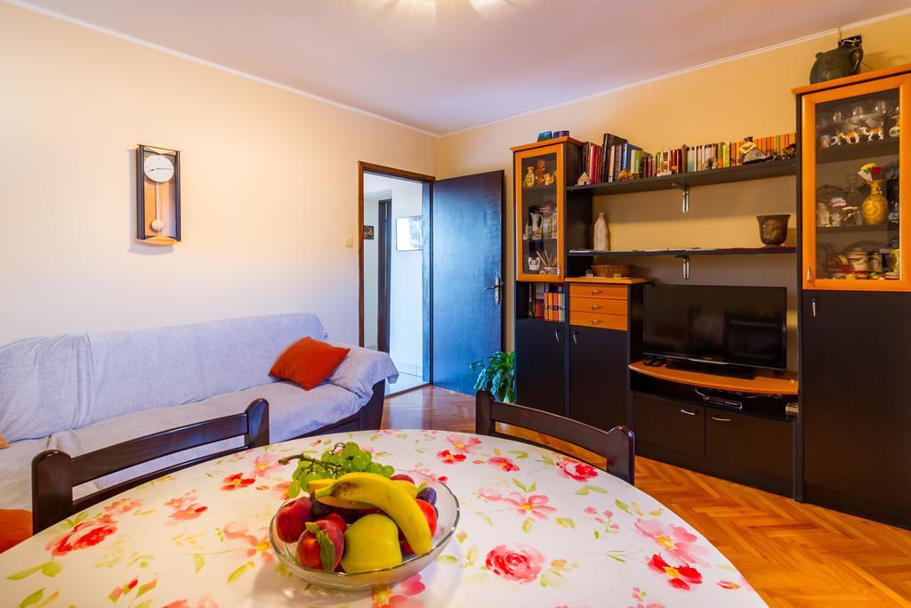 Apartment Manzoni มาลินสกา ภายนอก รูปภาพ