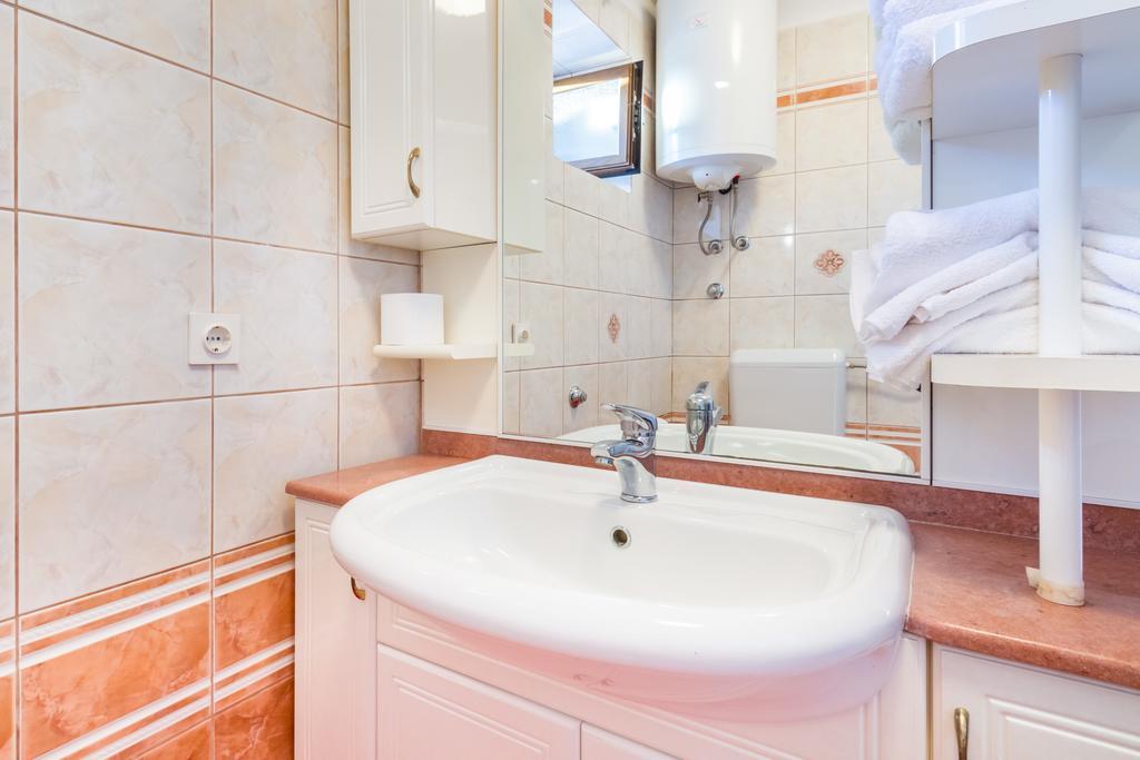 Apartment Manzoni มาลินสกา ภายนอก รูปภาพ